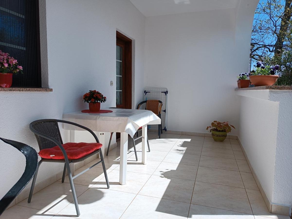 Apartments Ivicek Porec Exterior photo